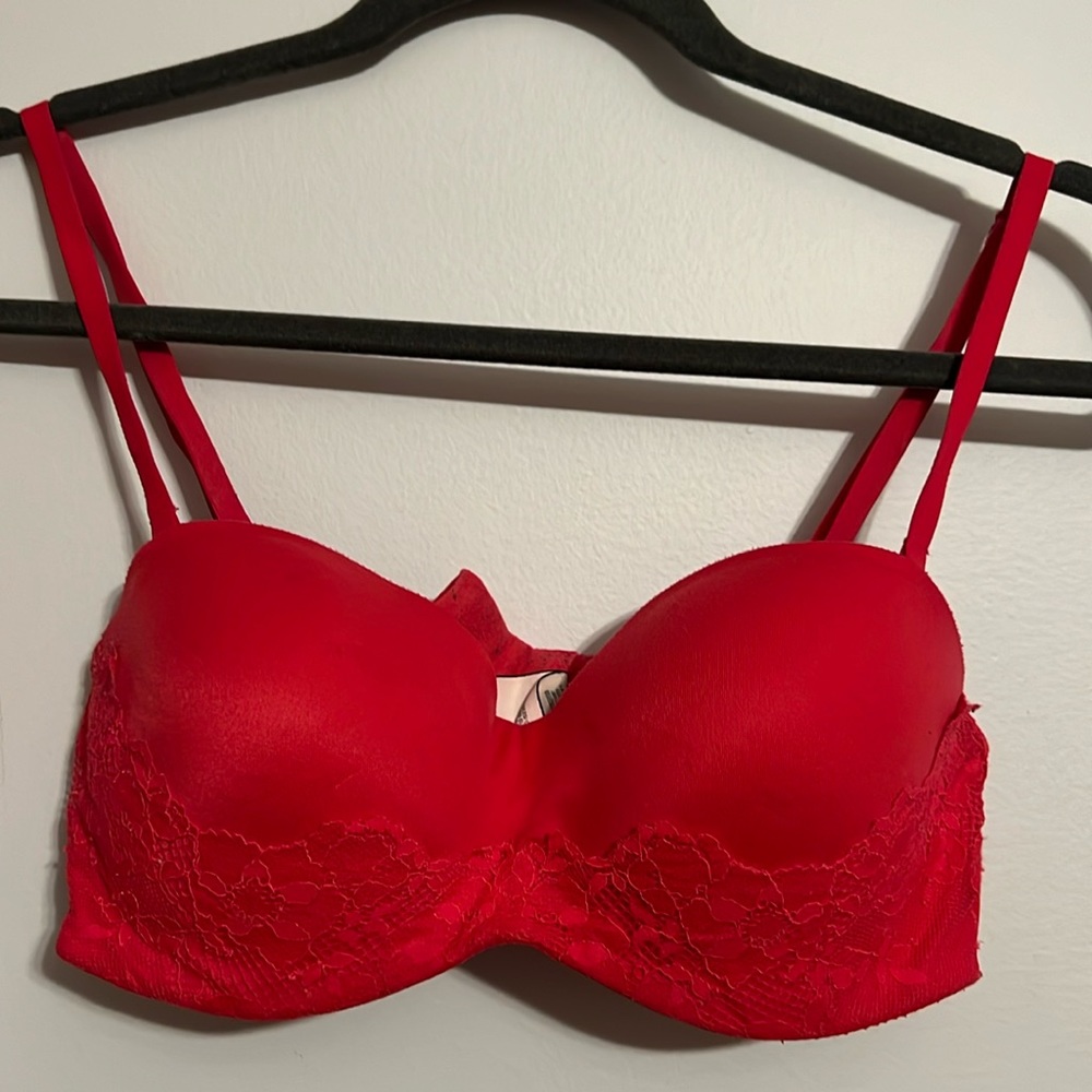 VS multi-wear red bra with brushed fabric comfort